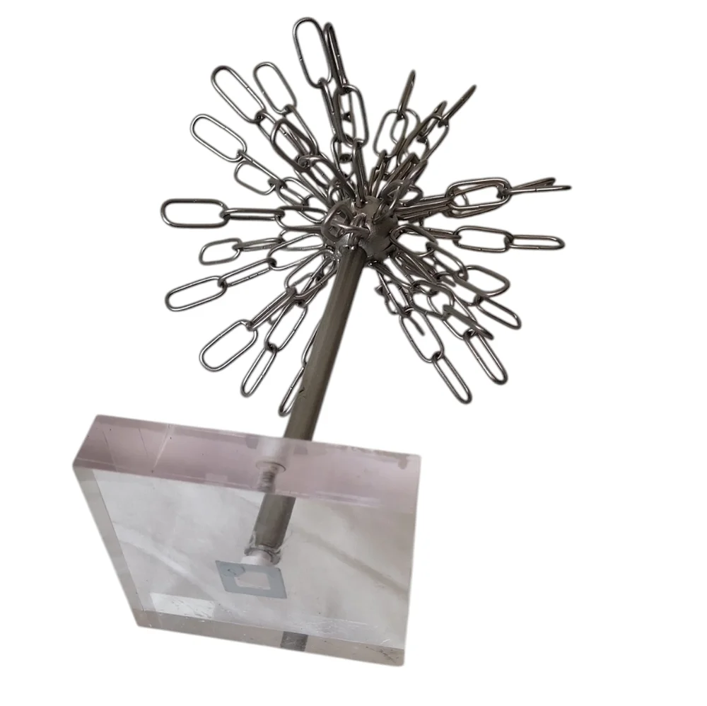 DecMode Round Silver Metal Chain Star On Acrylic Base, 8